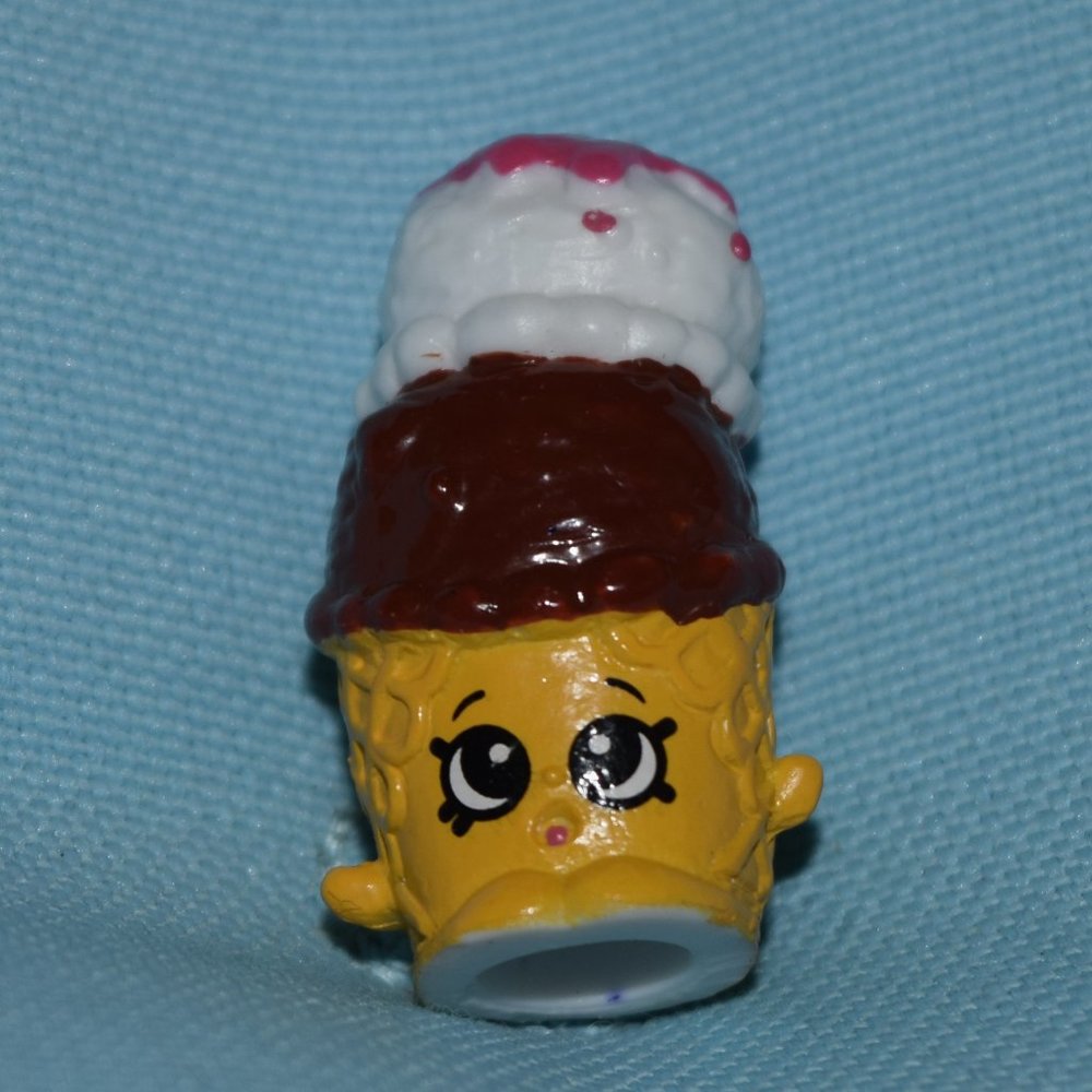 Shopkins Kylie Cone Exclusive Food Fair Figure